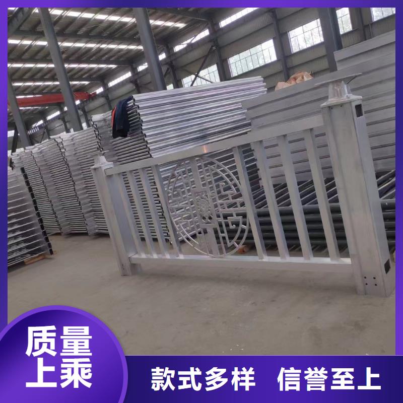 不銹鋼復合管市政道路防護欄發(fā)貨迅速