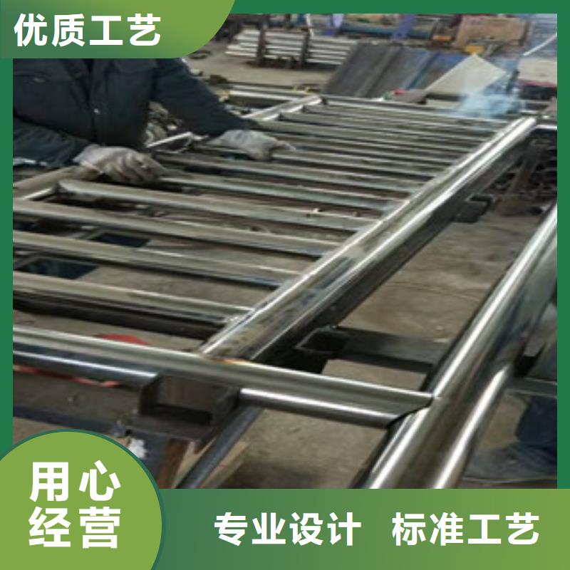 橋梁防撞護欄不銹鋼復合管現(xiàn)貨供應(yīng)