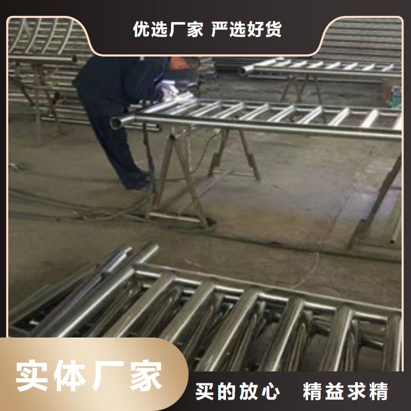 橋梁防撞護欄天橋欄桿廠家專業(yè)品質(zhì)