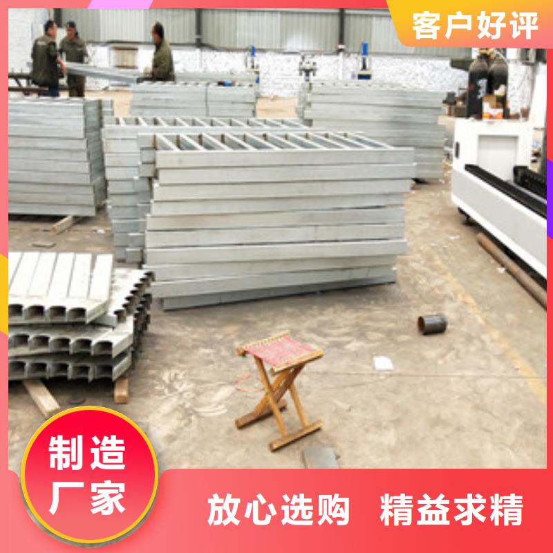 橋梁護(hù)欄河道防撞欄桿使用壽命長久