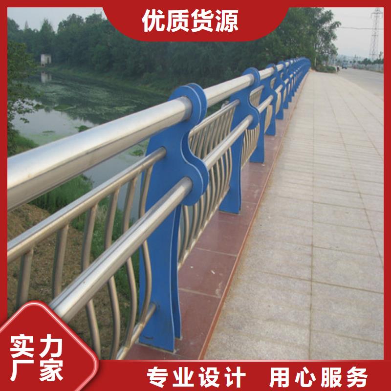 防撞護(hù)欄,道路隔離欄實(shí)拍展現(xiàn)