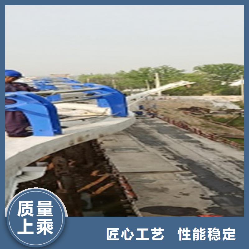 不銹鋼復(fù)合管護欄橋梁防撞護欄
源頭廠商