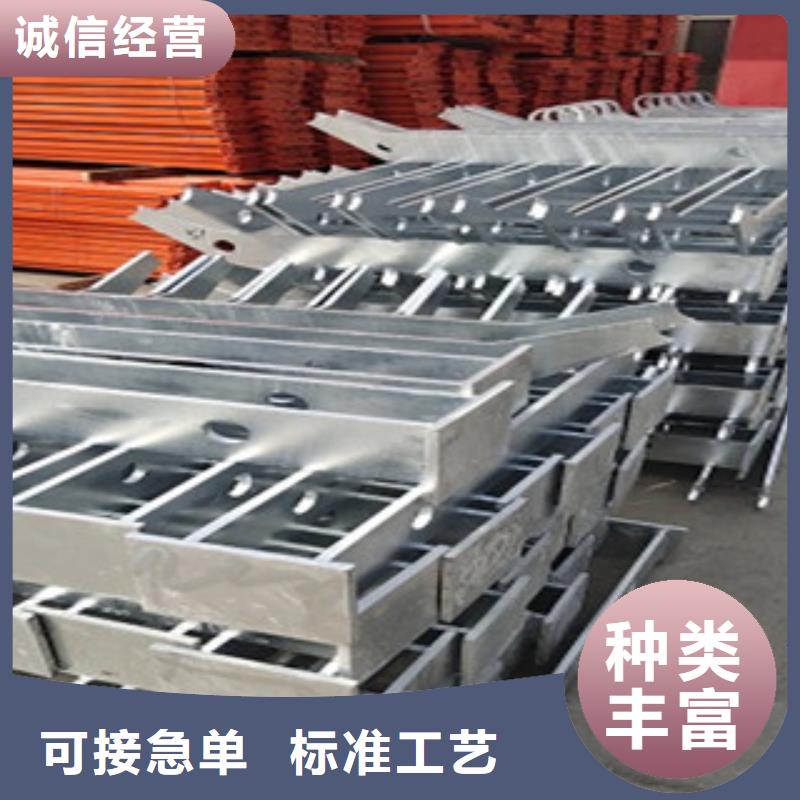 護(hù)欄橋梁防撞立柱價(jià)格實(shí)在