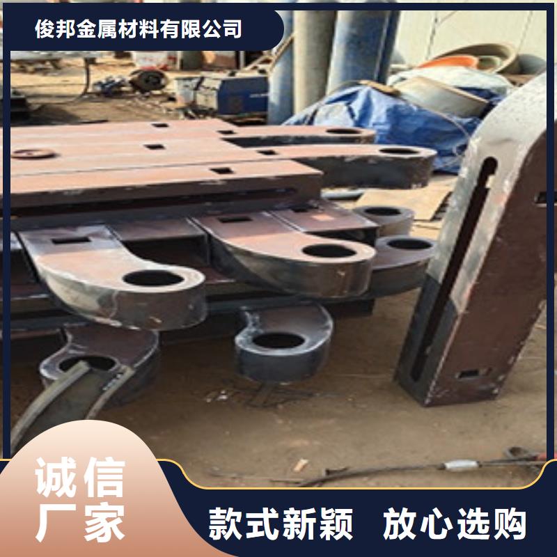 護(hù)欄4Q235鋼板立柱交貨準(zhǔn)時(shí)