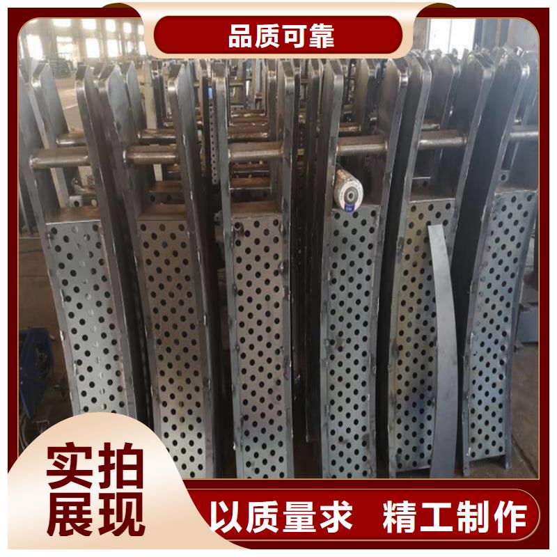 不銹鋼護(hù)欄_市政護(hù)欄滿足多種行業(yè)需求