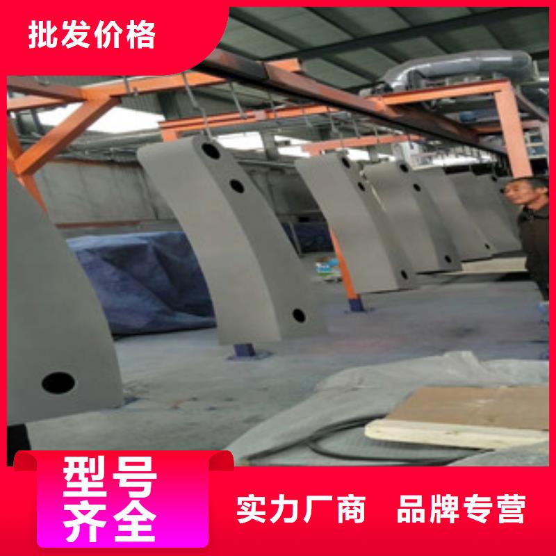 景觀木紋護(hù)欄道路防撞護(hù)欄生產(chǎn)安裝