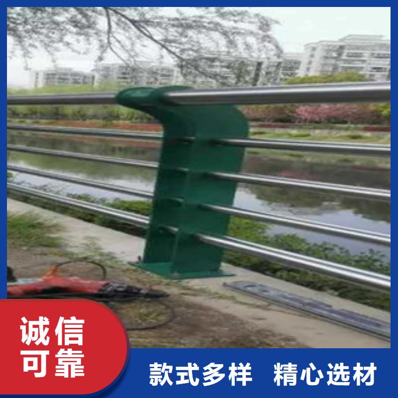 景觀木紋護(hù)欄不銹鋼復(fù)合管護(hù)欄本地廠家值得信賴