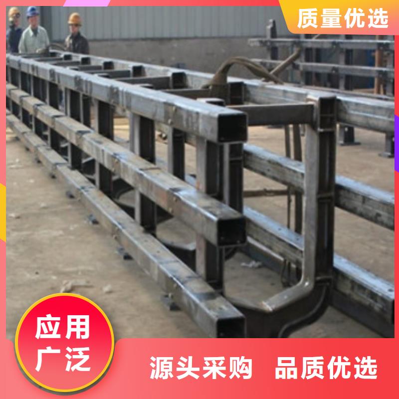 防撞護欄燈光護欄用品質(zhì)說話