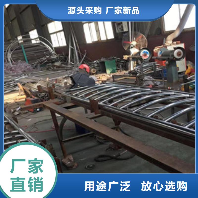 護(hù)欄不銹鋼復(fù)合管橋梁護(hù)欄質(zhì)量?jī)?yōu)選