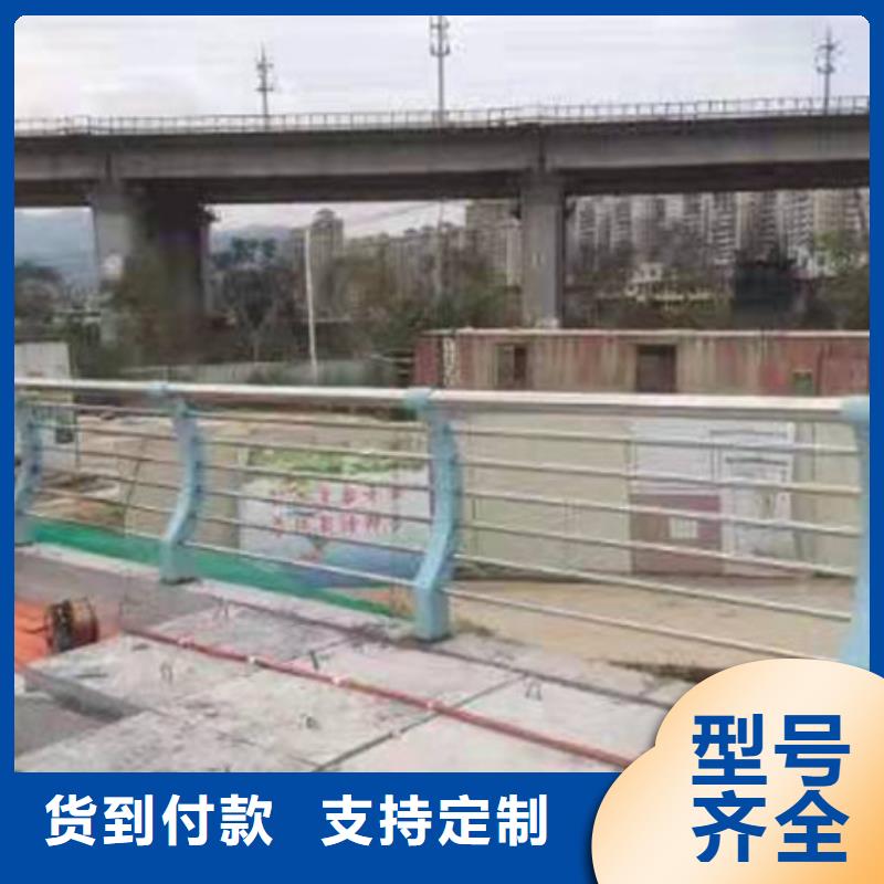 燈光護欄-木紋轉印護欄好產品放心購