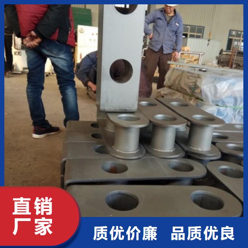 不銹鋼復(fù)合管-M型防撞護(hù)欄廠家直接面向客戶