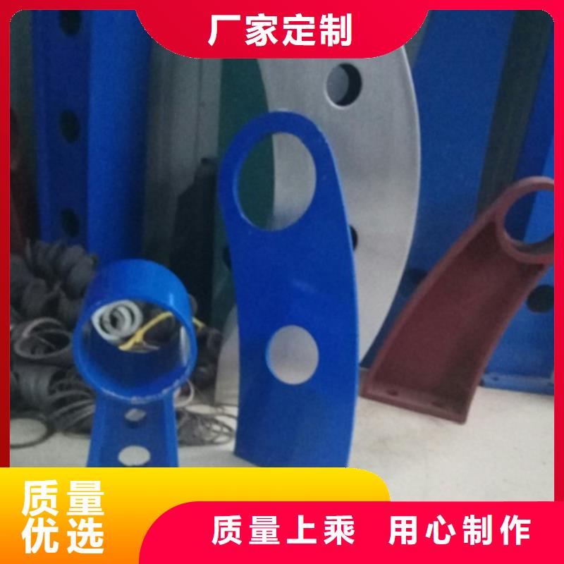 不銹鋼復(fù)合管市政道路防護欄隨心所欲定制