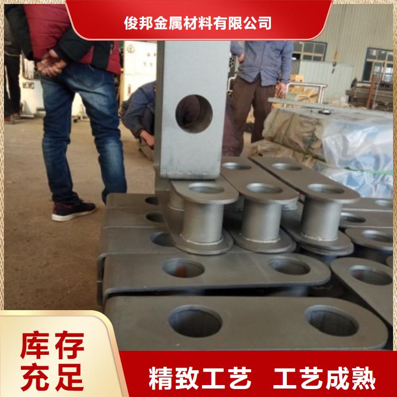 不銹鋼景觀護(hù)欄桿立柱橋梁防撞護(hù)欄貨源充足
