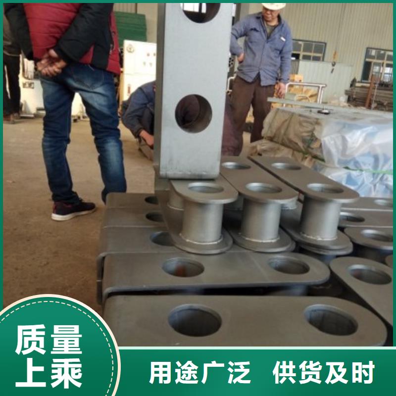 立柱_鍍鋅管景觀護(hù)欄量大從優(yōu)