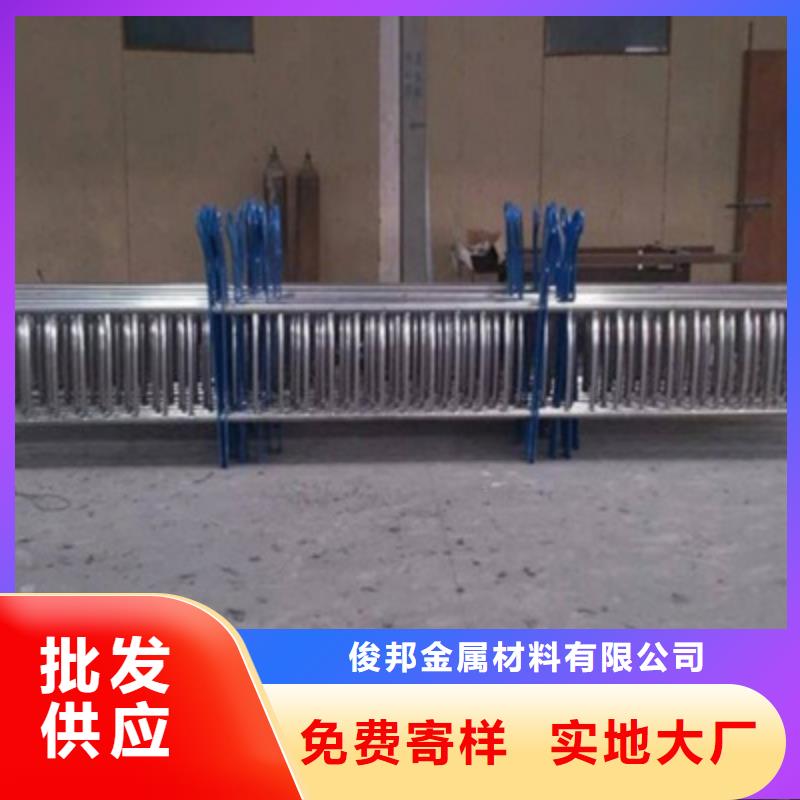 不銹鋼防護欄不銹鋼立柱好品質選我們