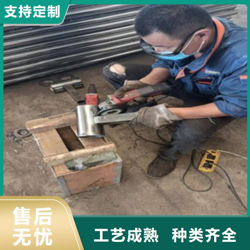 防撞橋梁欄桿_不銹鋼復(fù)合管護(hù)欄質(zhì)量層層把關(guān)