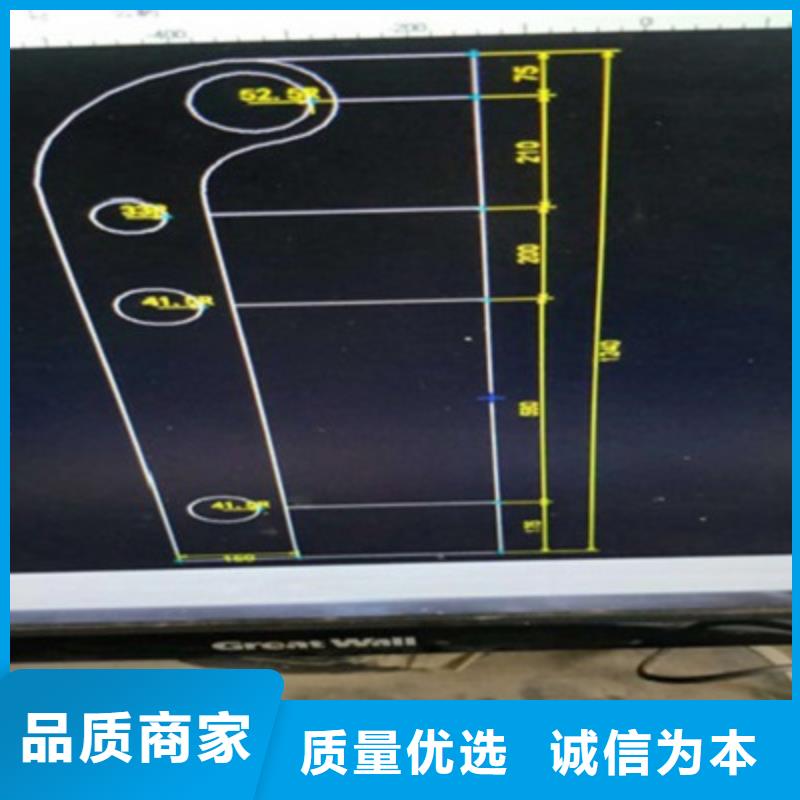 防撞橋梁欄桿_不銹鋼復(fù)合管護(hù)欄質(zhì)量層層把關(guān)