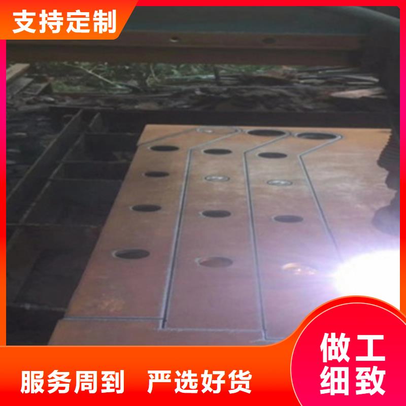 防撞橋梁欄桿_不銹鋼復(fù)合管護(hù)欄質(zhì)量層層把關(guān)