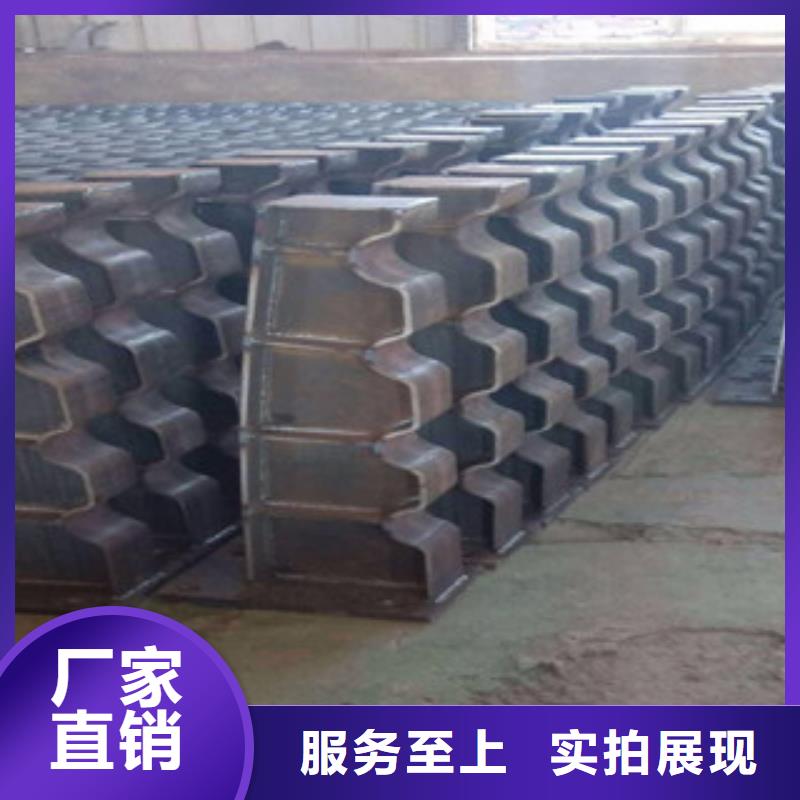 防撞护栏草坪围栏厂家直销值得选择
