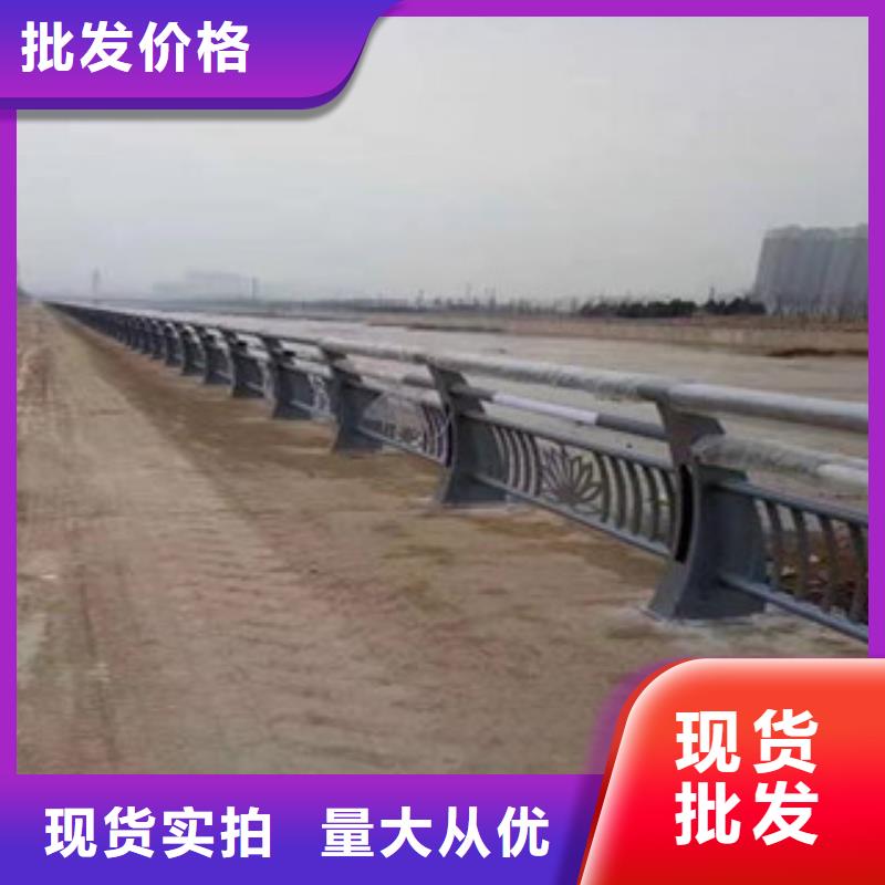 灯光护栏防撞护栏层层质检
