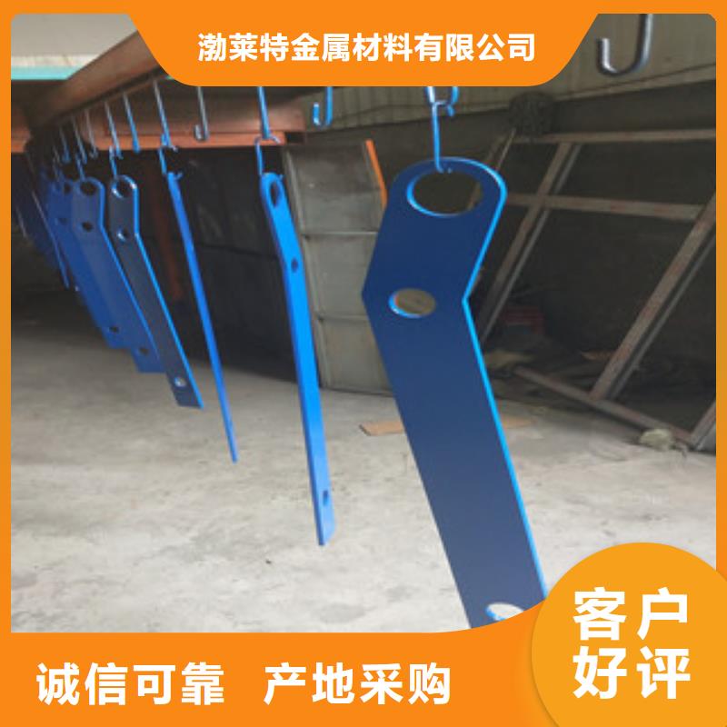 防撞立柱防撞護(hù)欄滿足多種行業(yè)需求