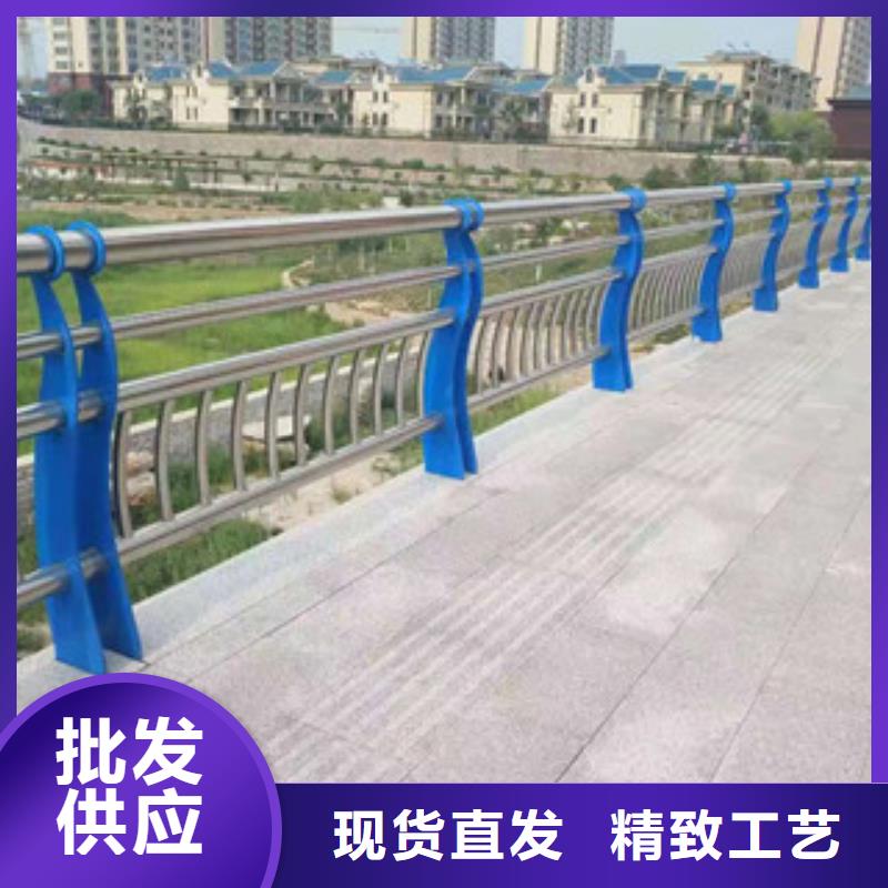 木紋轉(zhuǎn)印護(hù)欄鋼板立柱細(xì)節(jié)決定成敗