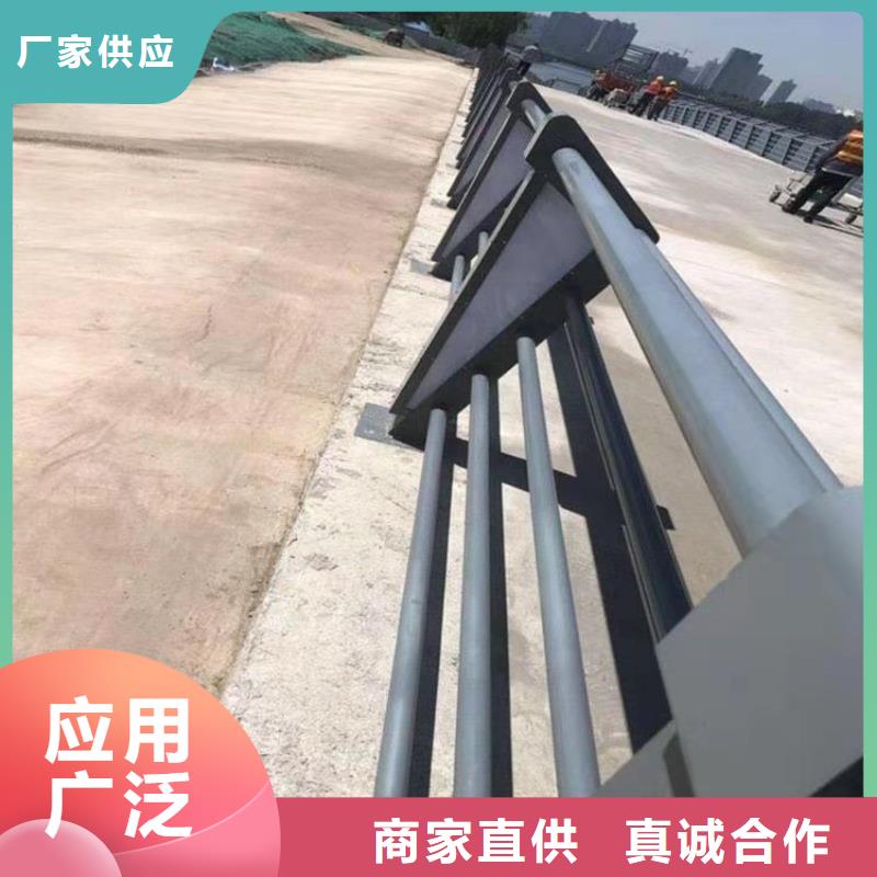 氟碳漆噴漆防撞護(hù)欄耐腐蝕耐磨損
