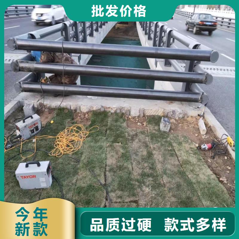 不銹鋼復(fù)合管河道欄桿廠家質(zhì)保