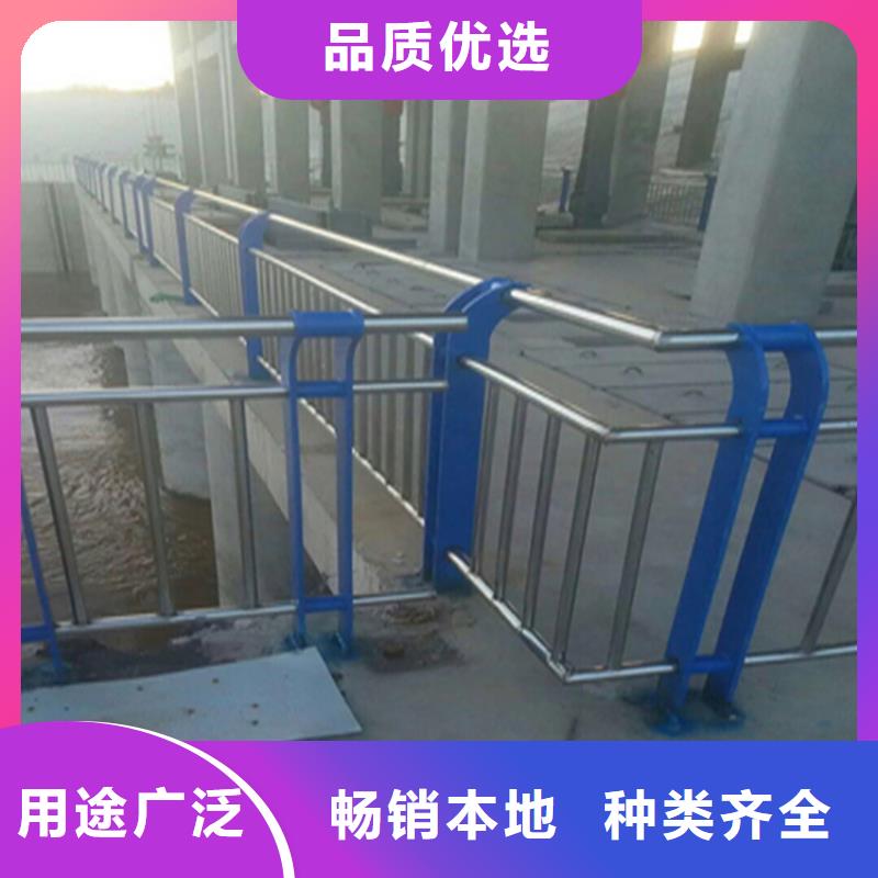 钢板包厢桥梁防撞护栏造型新颖