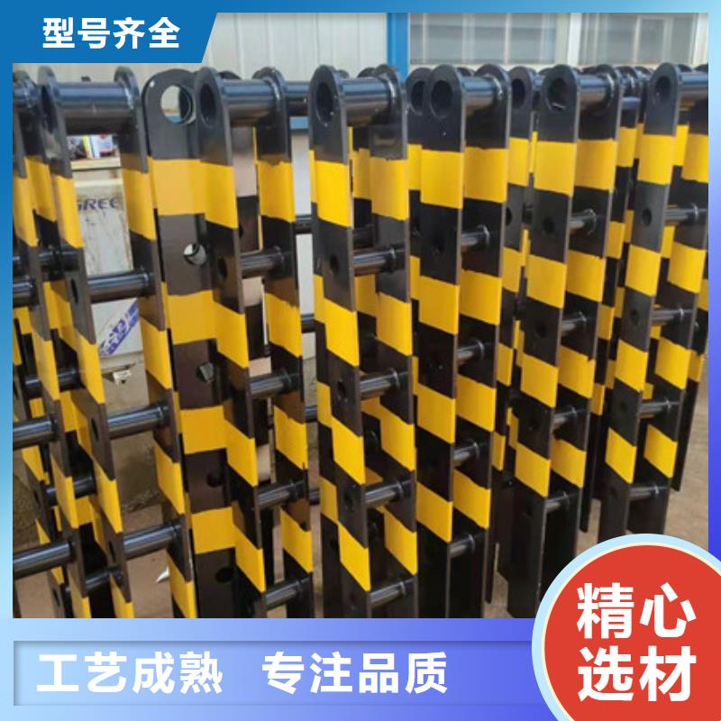 不銹鋼護(hù)欄橋上的防撞護(hù)欄廠家規(guī)格全