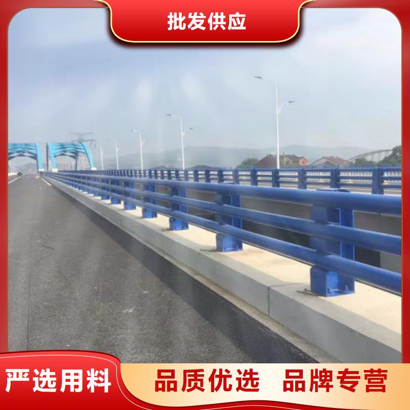 不銹鋼護(hù)欄橋上的防撞護(hù)欄廠家規(guī)格全