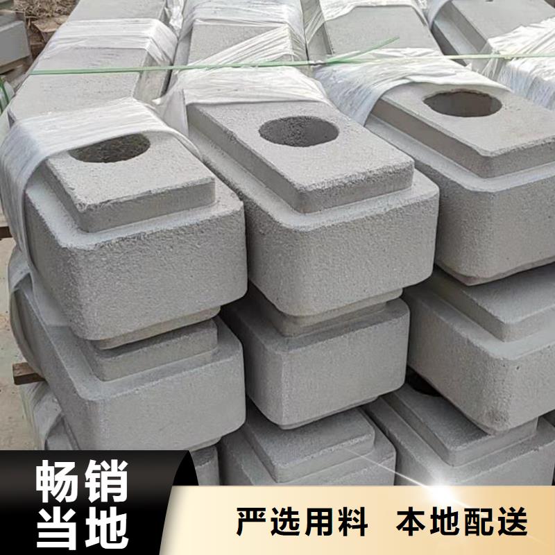 護(hù)欄防撞護(hù)欄立柱廠家現(xiàn)貨供應(yīng)