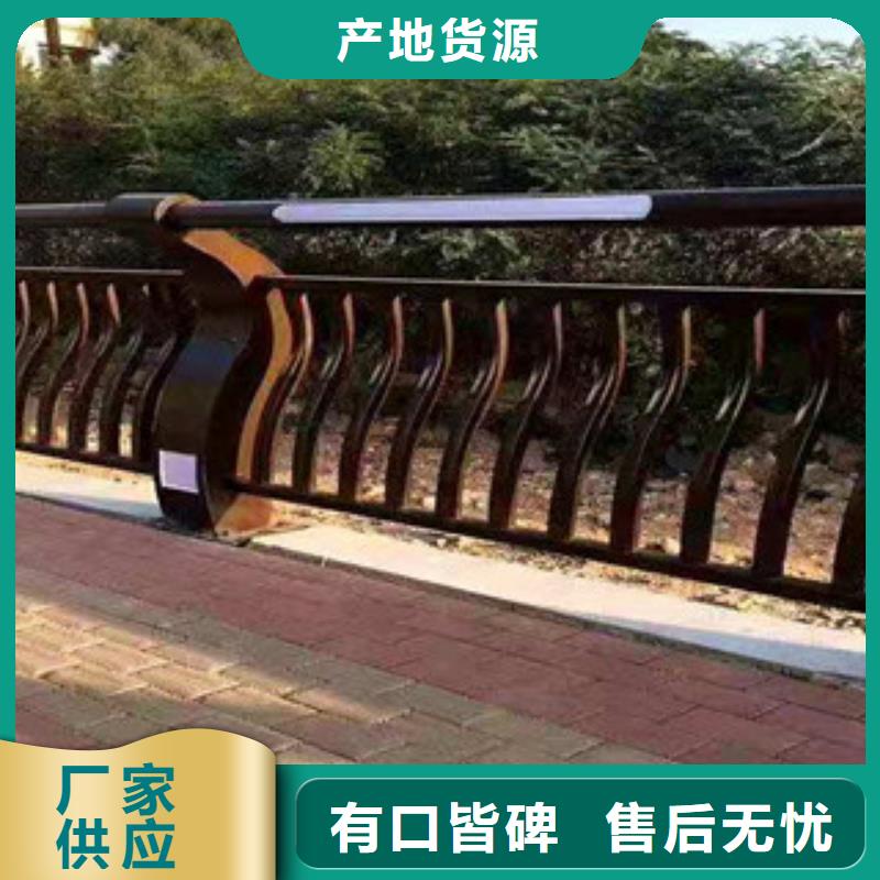 道路護(hù)欄景區(qū)三橫梁防撞護(hù)欄批發(fā)商
