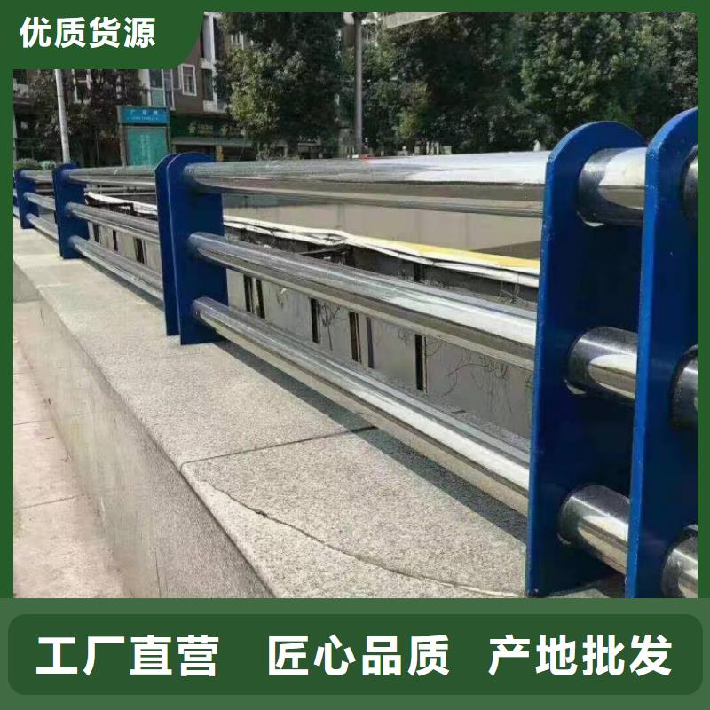 道路護欄_隔離四橫梁防撞護欄優(yōu)良工藝