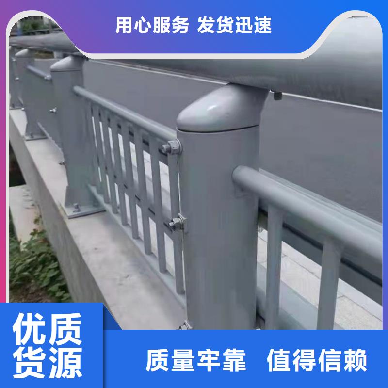 鋁合金護(hù)欄實拍展現(xiàn)