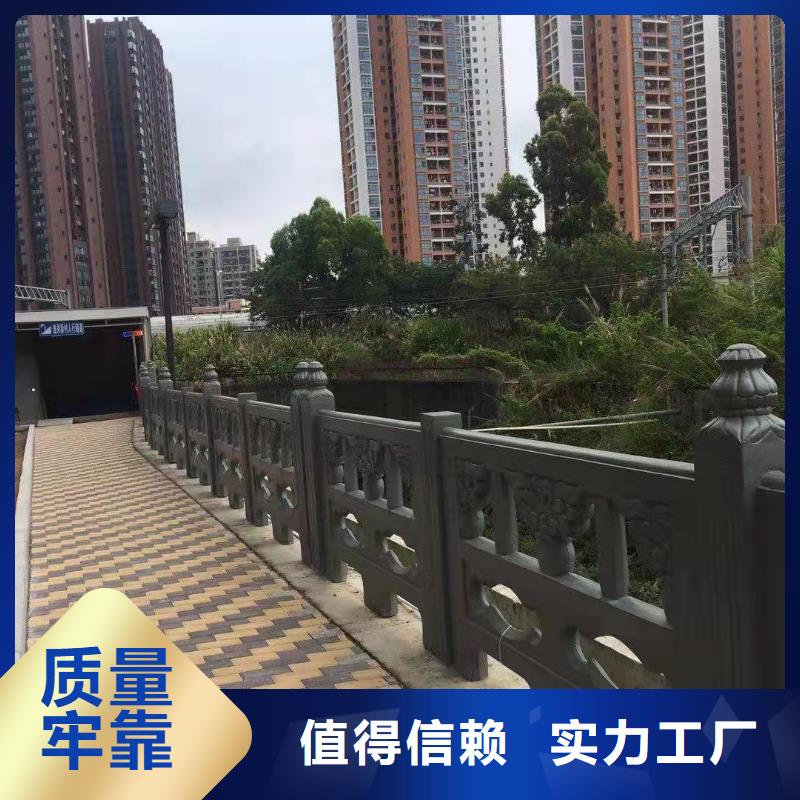 道路桥梁防撞护栏镀锌喷塑防撞栏买的放心安兴用的舒心