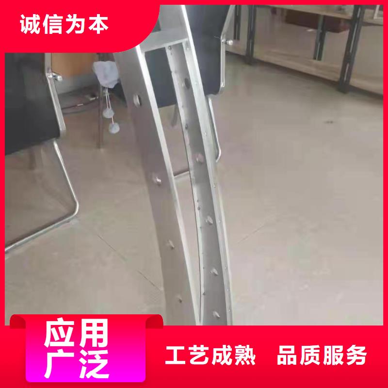 鑄造石仿石護(hù)欄立柱_河道景觀護(hù)欄廠家產(chǎn)地直供