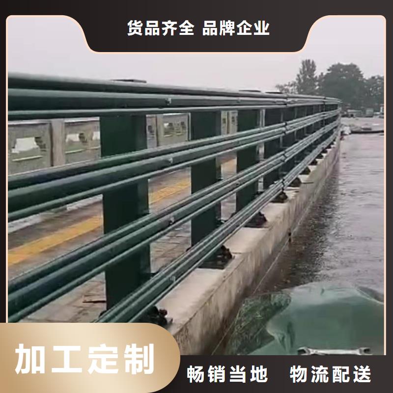 鑄造石仿石護(hù)欄立柱立柱橋梁防撞護(hù)欄讓客戶(hù)買(mǎi)的放心