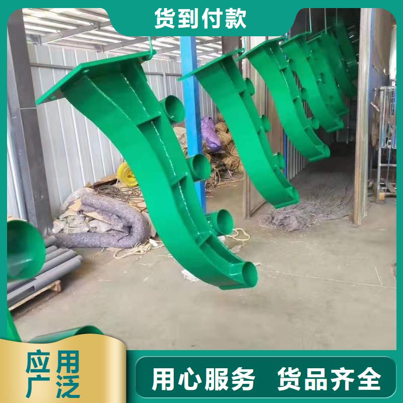鑄造石仿石護欄立柱 鑄造石護欄廠家以質(zhì)量求生存
