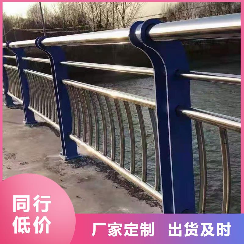 鑄造石仿石護欄立柱 鑄造石護欄廠家以質(zhì)量求生存