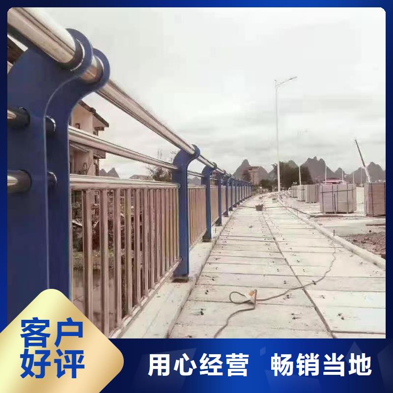 鑄造石仿石護欄立柱 鑄造石護欄廠家以質(zhì)量求生存