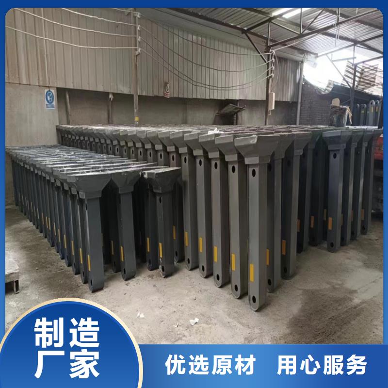 不銹鋼復(fù)合管護(hù)欄廠家在什么位置