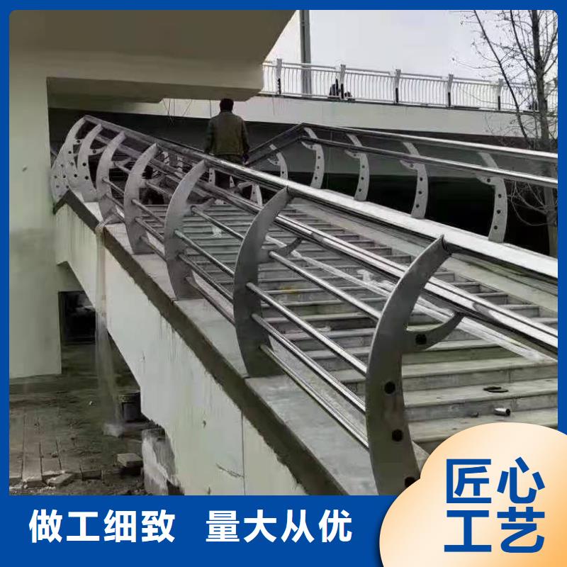 護(hù)欄橋梁防撞護(hù)欄廠家專注生產(chǎn)N年