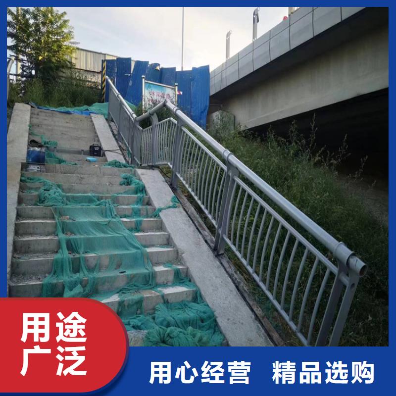 公路防撞護(hù)欄出廠價(jià)