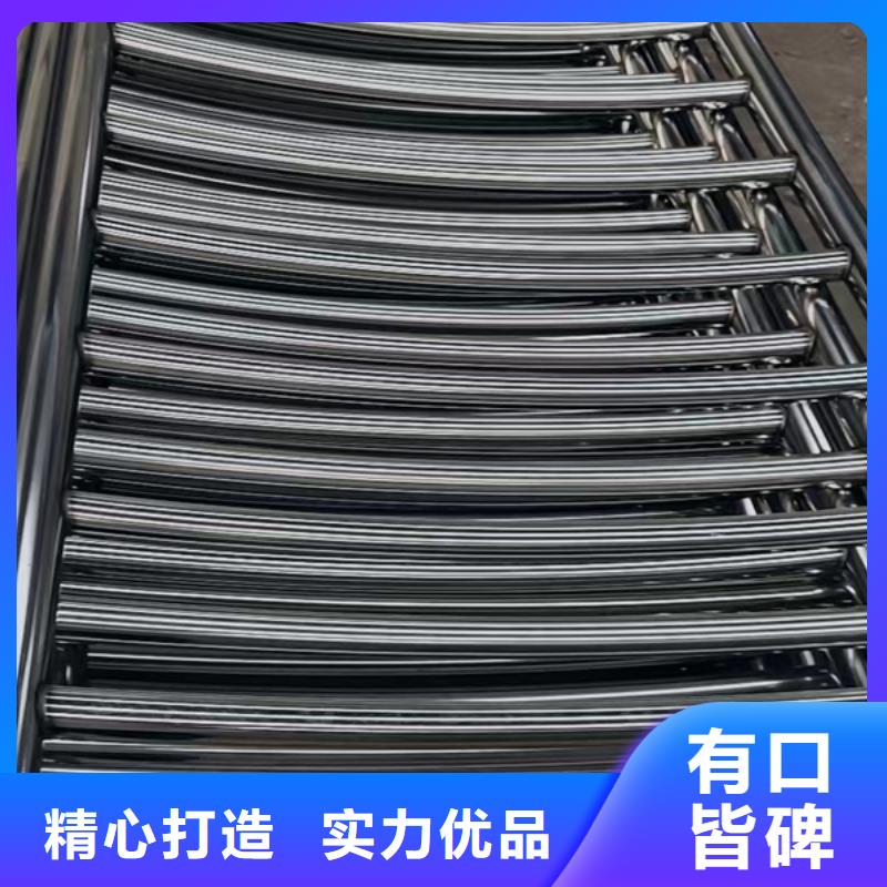 公路防撞護(hù)欄出廠價(jià)