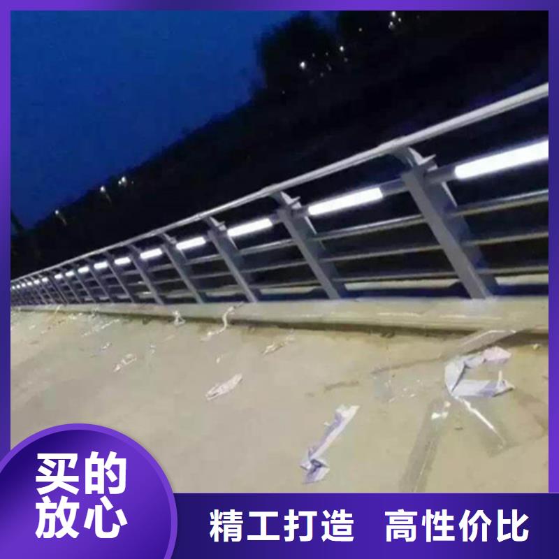 重信譽公路旋轉(zhuǎn)護欄生產(chǎn)廠家