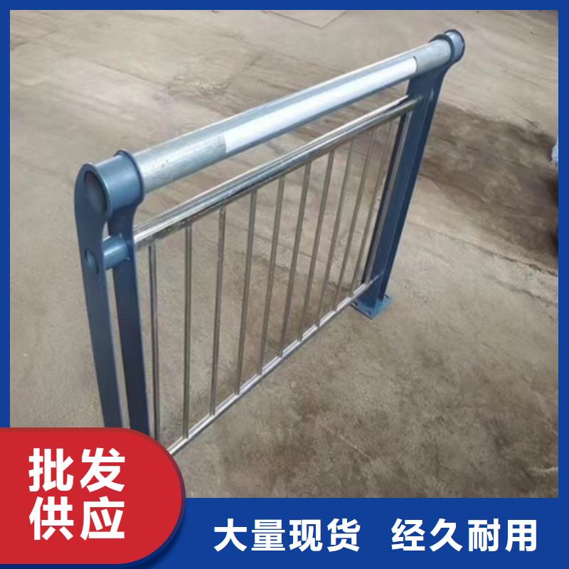 重信譽公路旋轉(zhuǎn)護欄生產(chǎn)廠家