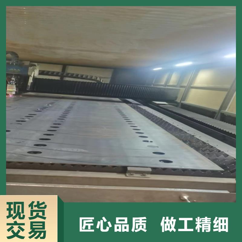橋梁防撞護(hù)欄_防撞護(hù)欄立柱精工細(xì)作品質(zhì)優(yōu)良