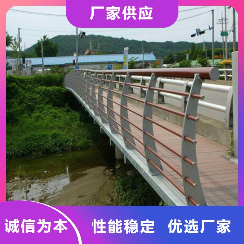 公路防撞護欄優(yōu)良品質(zhì)