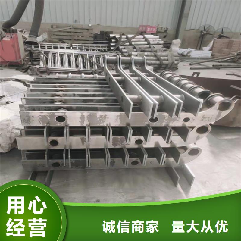 防撞護欄鍍鋅靜電噴塑護欄管廠家長期供應(yīng)